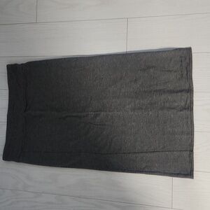 Loft size M gray pencil skirt